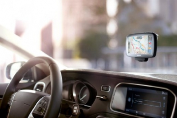 TomTom Go 6100 World Navigationssystem (15 cm (6 Zoll) kapazitives Touch Display, Magnethalterung, Sprachsteuerung, mit Traffic/Lifetime Weltkarten) - 7
